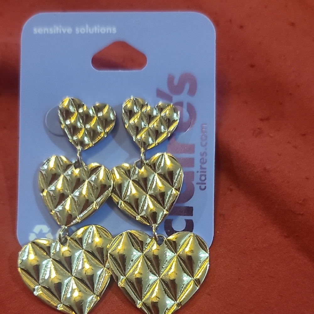 Claire's Quilted Gold Heart Drop Earrings